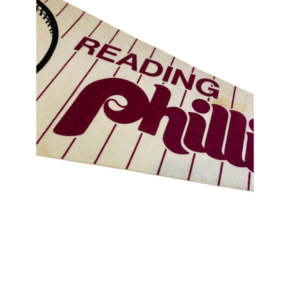1980s 29 Inch Reading Phillies Pennant Souvenir Felt Flag Baseball - Picture 3 of 8